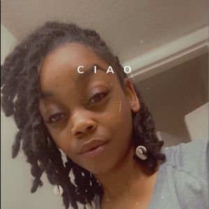 Meet your Posher, Ashleigh